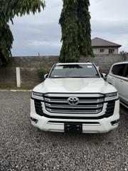 New Toyota Land Cruiser LC300 2025 White for sale