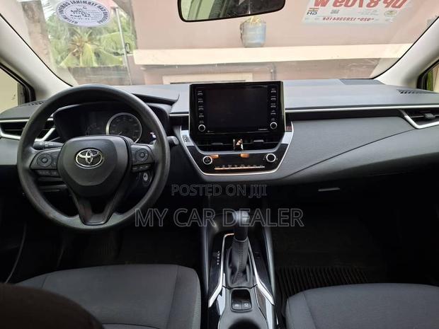 Toyota Corolla LE 2021 Black