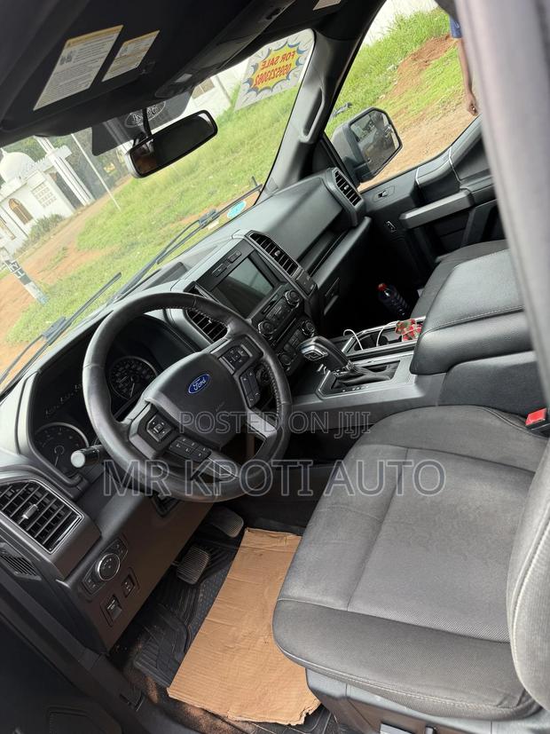 Ford F-150 2018 Black