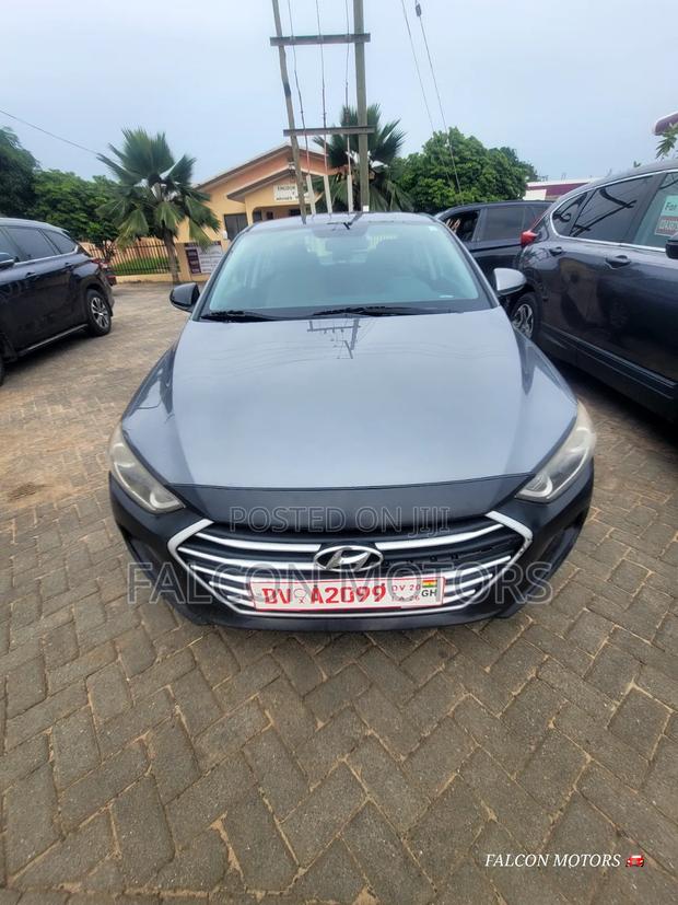Hyundai Elantra SE 2018 Gray