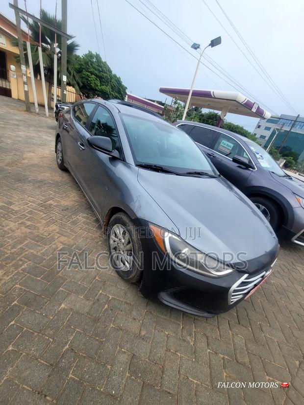 Hyundai Elantra SE 2018 Gray