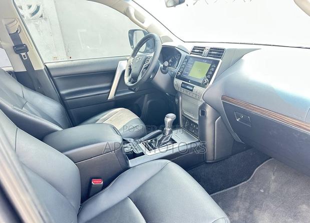 New Toyota Land Cruiser Prado 2023 Gray
