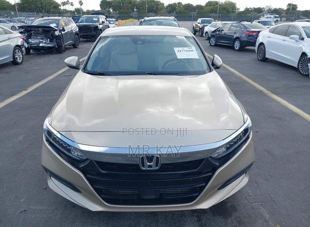 Honda Accord LX 2018 Gold