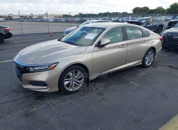 Honda Accord LX 2018 Gold