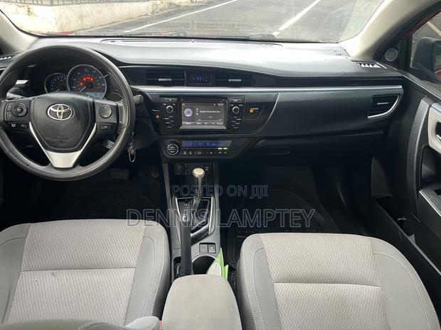 Toyota Corolla 2014 Red