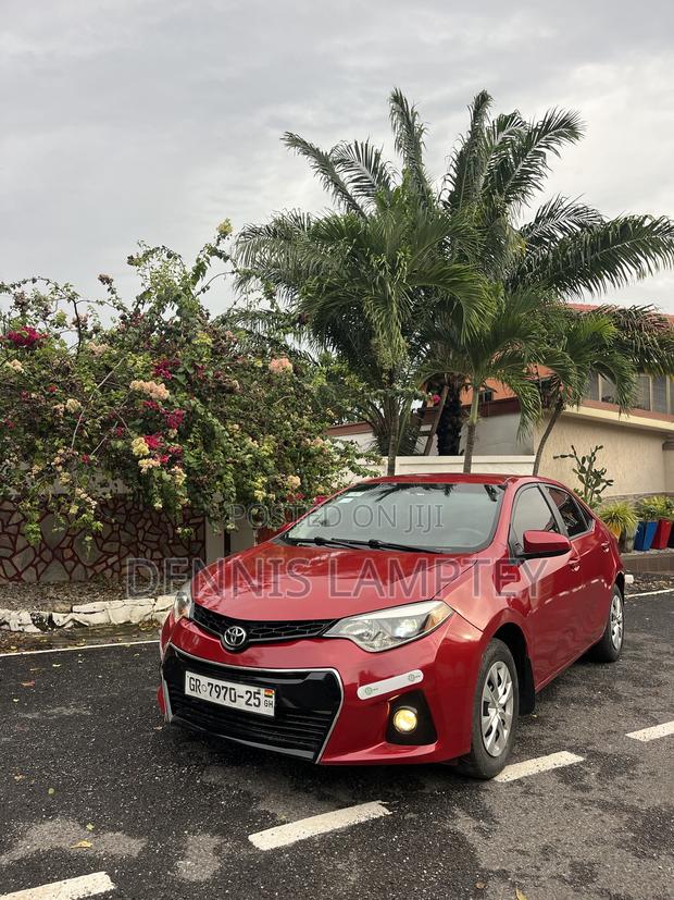 Toyota Corolla 2014 Red