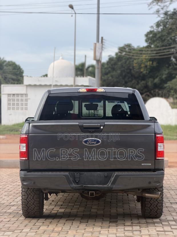 Ford F-150 2019 Silver