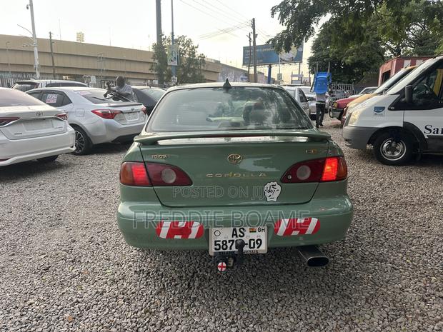 Toyota Corolla 1998 Green
