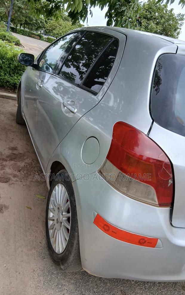 Toyota Vitz 1.3 AWD 3dr 2010 Silver