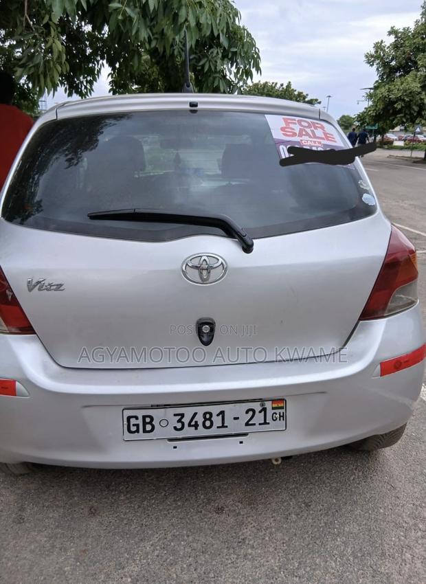 Toyota Vitz 1.3 AWD 3dr 2010 Silver