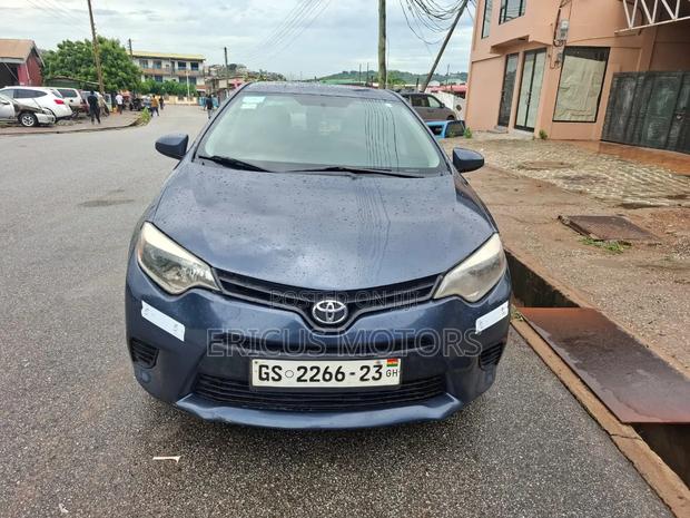 Toyota Corolla LE 4dr Sedan (1.8L 4cyl CVT) 2016 Blue