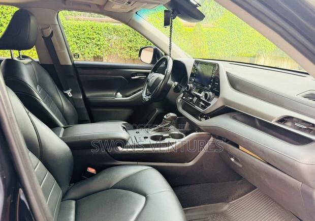 Toyota Highlander 2021 Black
