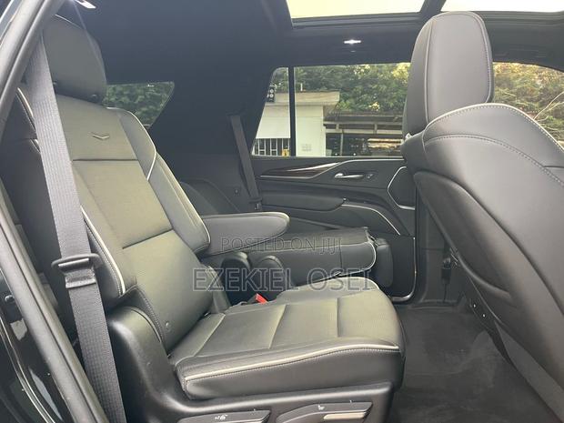 Cadillac Escalade 2022 Black