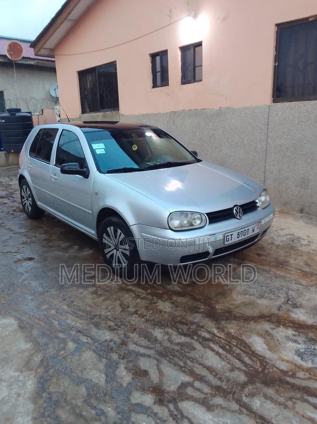 Volkswagen Golf 2005 Gray