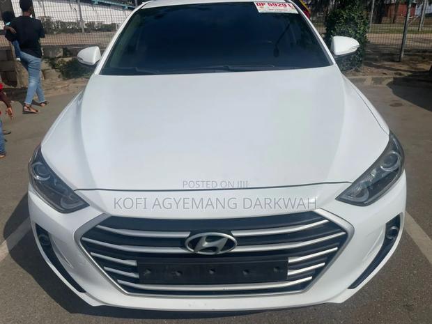 Hyundai Avante 2018 White