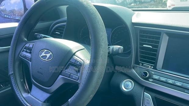 Hyundai Avante 2018 White