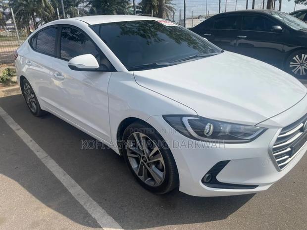 Hyundai Avante 2018 White