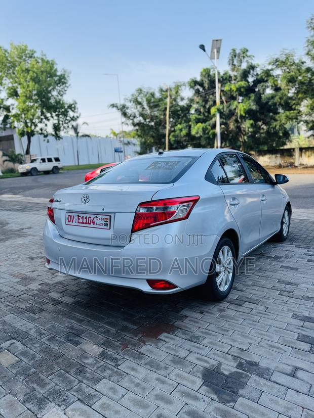 Toyota Yaris 2014 Silver