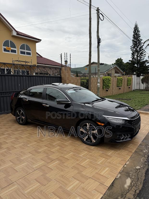 Honda Civic Touring 4dr Sedan (1.5L 4cyl) 2017 Black