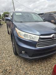 Toyota Highlander XLE 4dr SUV AWD (3.5L 6cyl 6A) 2014 Gray for sale