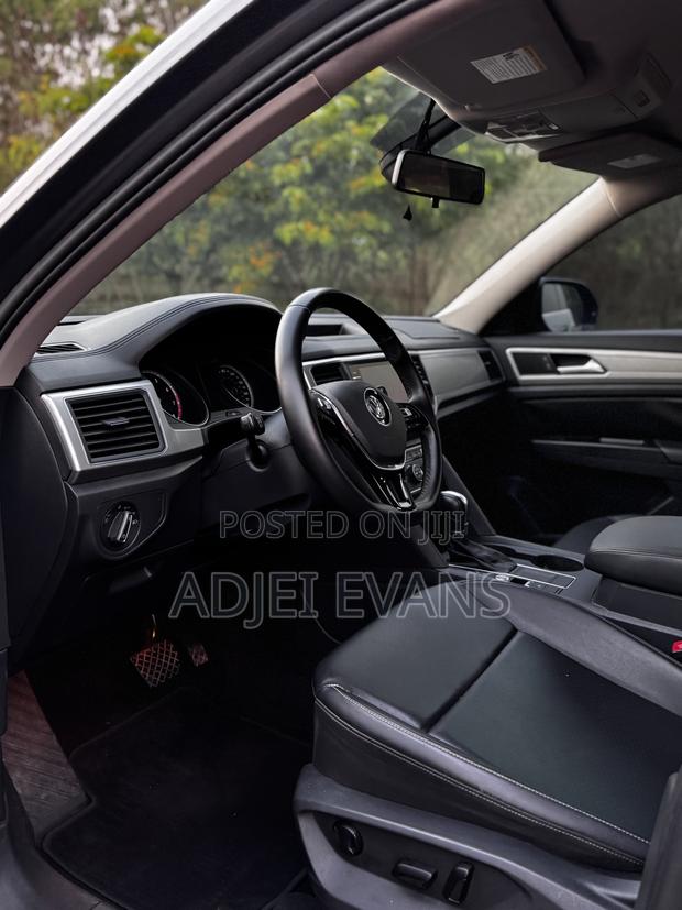 Volkswagen Atlas SE 2019 Gray