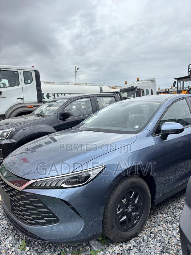 New BYD Song Plus DM-i 2025 Blue