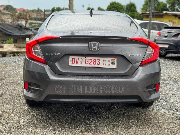 Honda Civic Touring 4dr Sedan (1.5L 4cyl) 2017 Gray