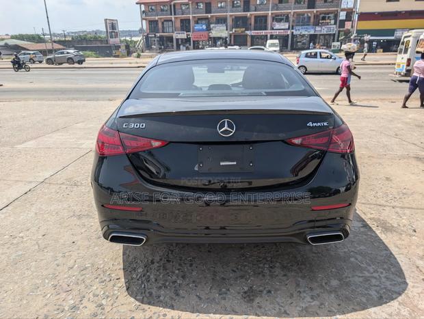 Mercedes-Benz C300 2023 Black