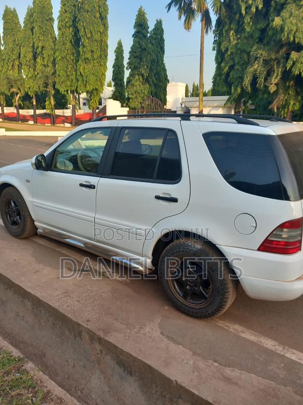 Mercedes-Benz M Class ML 320 2001 White