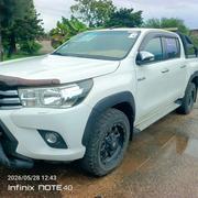 Toyota Hilux 2017 White for sale