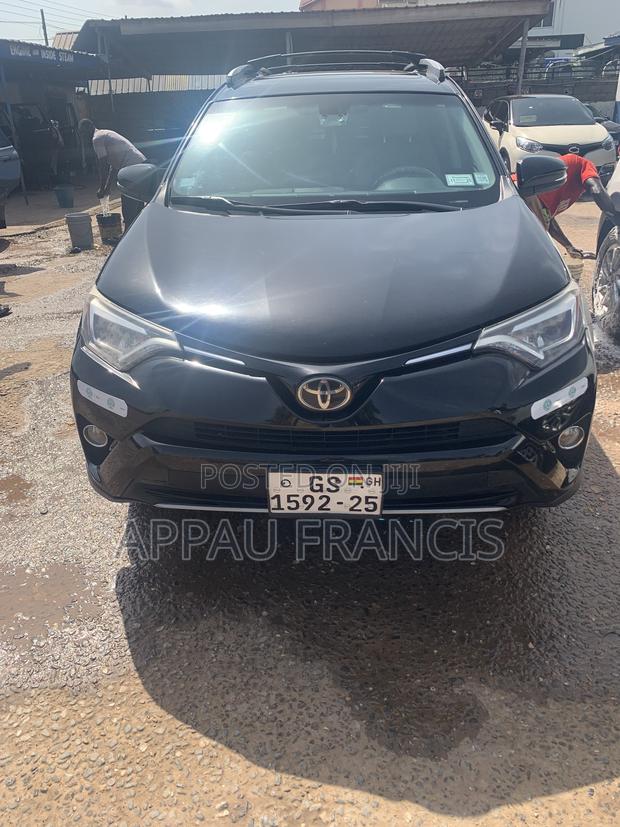 Toyota RAV4 Limited 4dr SUV (2.5L 4cyl 6A) 2018 Black