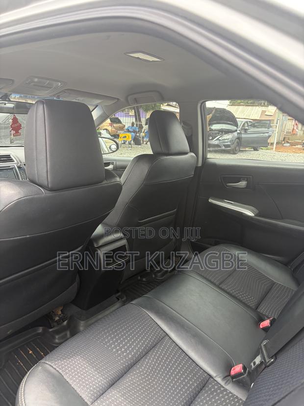 Toyota Camry 2014 Silver