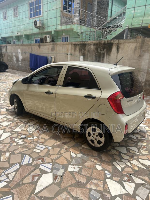 Kia Morning 2016 Off white