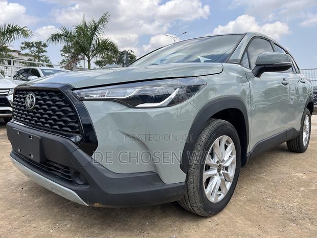 Toyota Corolla Cross LE 2WD 2024 Gray