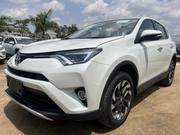 Toyota RAV4 Limited AWD (2.5L 4cyl 6A) 2016 White for sale
