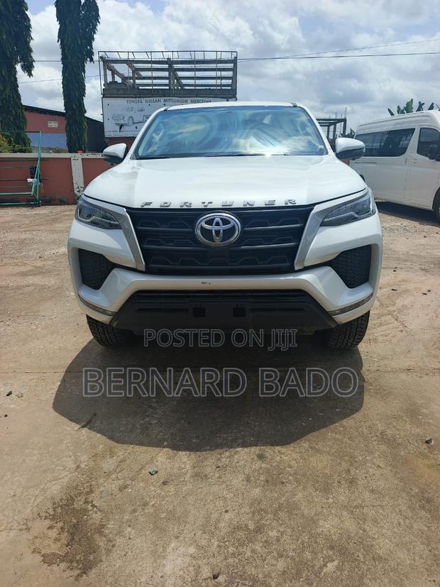 New Toyota Fortuner 2025 White