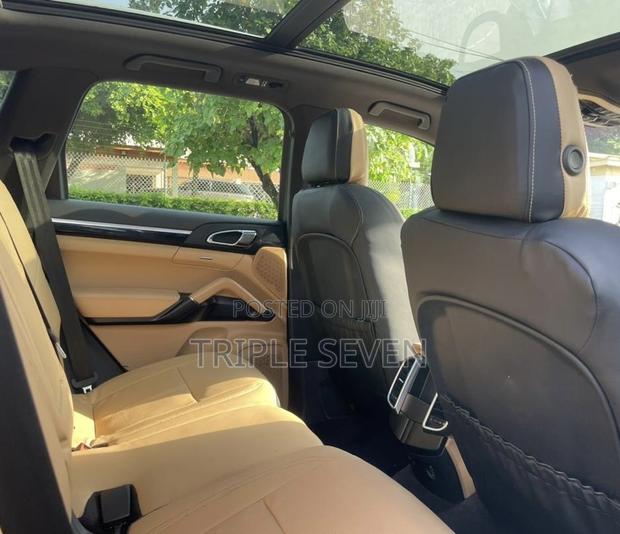 Porsche Cayenne S AWD 2018 Black