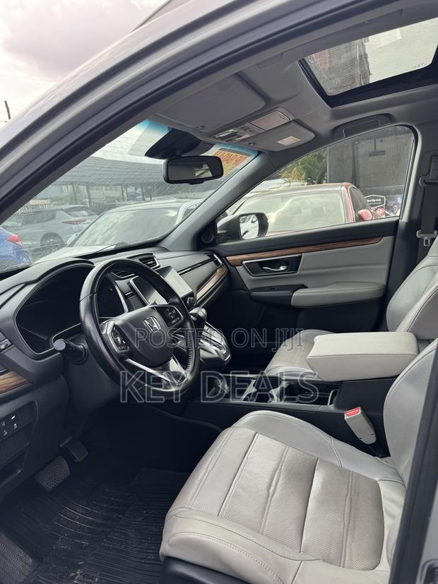 Honda CR-V Touring 4dr SUV AWD (1.5L 4cyl CVT) 2017 Silver