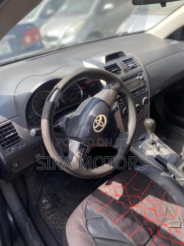 Toyota Corolla 2012