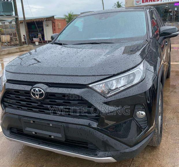Toyota RAV4 2022 Black