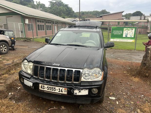 Jeep Grand Cherokee Laredo 4x4 2010 Black
