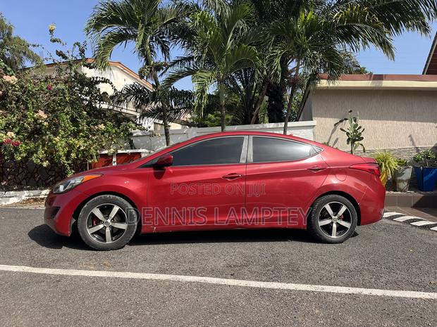 Hyundai Elantra 2013 Red