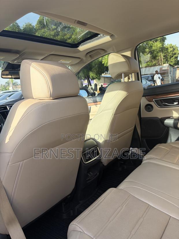 Honda CR-V 2019 White