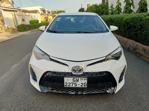 Toyota Corolla LE Eco 4dr Sedan (1.8L 4cyl CVT) 2016 White