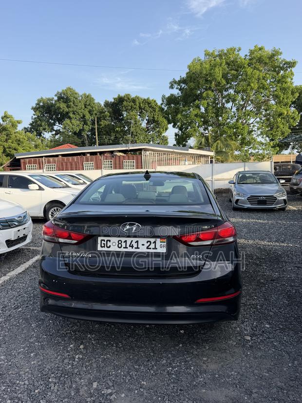 Hyundai Elantra 2018 Black