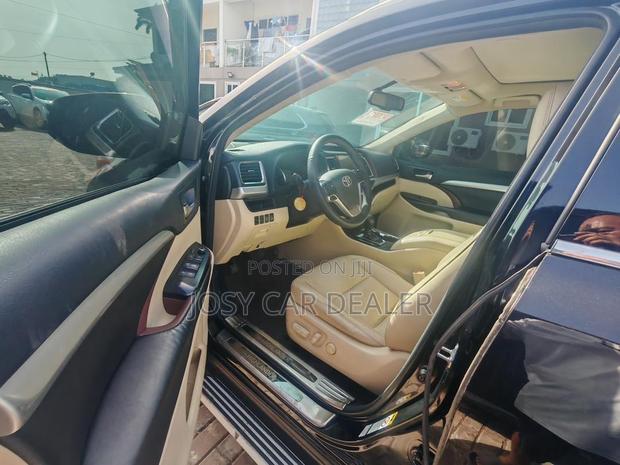 Toyota Highlander 2017 Black