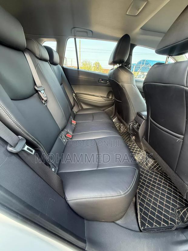 Toyota Corolla Cross LE 2023 White