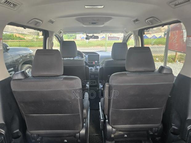 Toyota Voxy 2015 Black