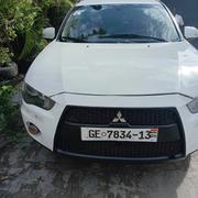 Mitsubishi Outlander SE 2010 White for sale