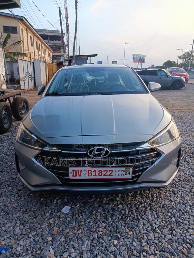 Hyundai Elantra 2020 Silver